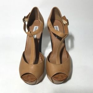 Steve Madden Tan Platform Peeptoe Heels